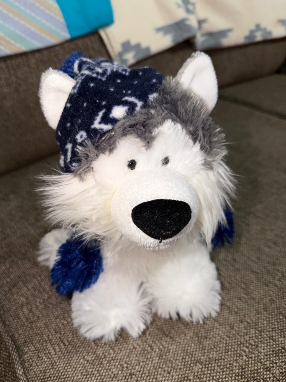 Aurora Plush 10” Husky Nanuk Dog with winter hat